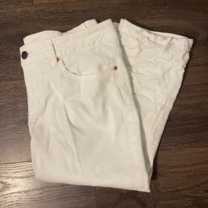 Time and tru white jean capris